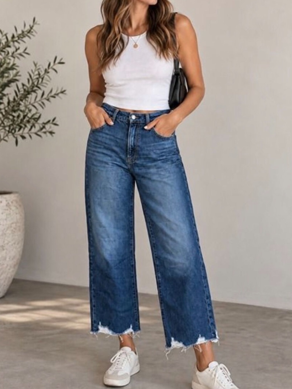FRAME The Relaxed Straight